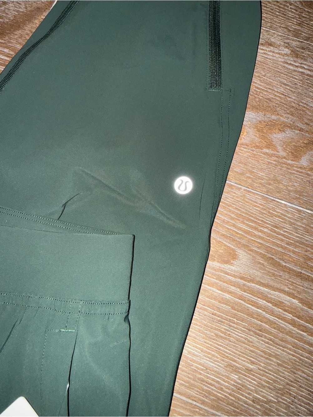 Lululemon Women’s Green Jogger Pants Athletic Casual - Picture 3 of 5